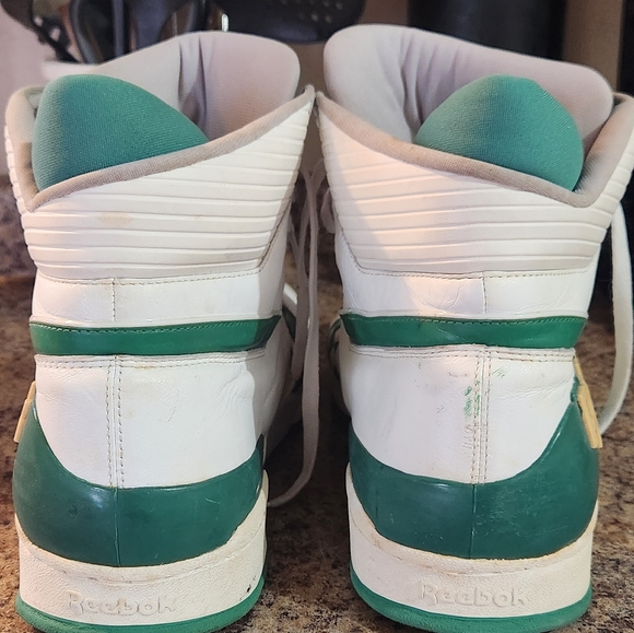 Original 1980s REEBOK COMMITMENT HIGH TOP SNEAKERS. - Picture 3 of 16
